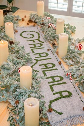 Falalalala Knit Table Runner