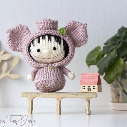 Piggy Tanoshi Doll