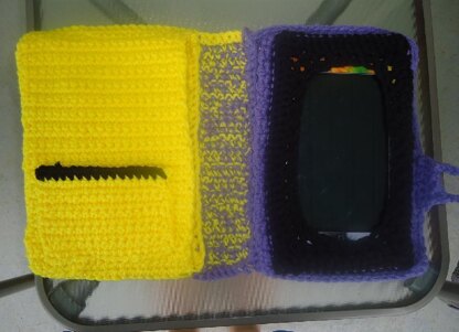 Bound Book style 7" Tablet cover - MINIONS