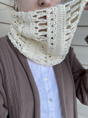 Elena Cowl Scarf