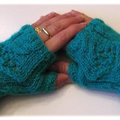 K758-Winter-be-Gone Fingerless Gloves - knitting pattern