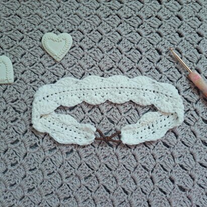 Crochet Romantic Headband Pattern