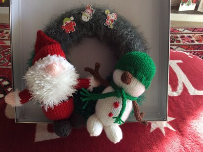 Father Chrimbo and Snowy wreath