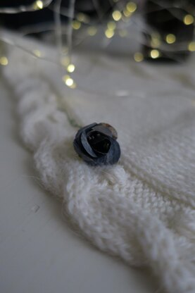 Rose and Pearls Scarf