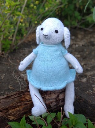 Sheep knitting pattern. Knitted lamb toy