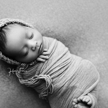 Silver fox bonnet - knitting pattern