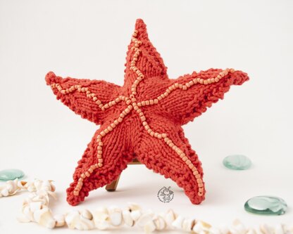 Starfish toy knitted flat