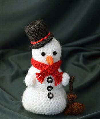 Frosty the Snowman Crochet Pattern, Snowman Amigurumi