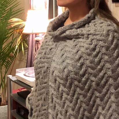 Irish Mist Poncho - knitting pattern