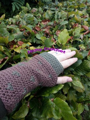 Lagen Spike Stitch Gloves