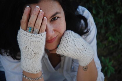 Crochet Leaf Fingerless Gloves