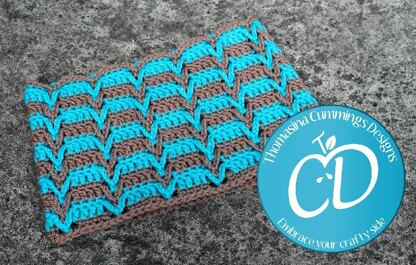 Crescent Moon Cowl (dropped chevron)