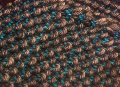 Seed Stitch Lattice Hat