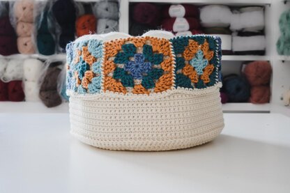 Granny Square Basket