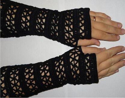 Geometrical Fingerless Mittens