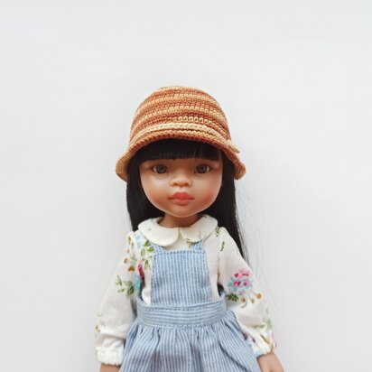 Summer hat for Paola Reina doll