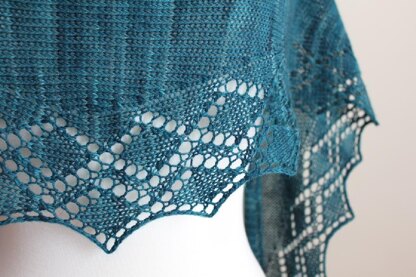 Zigzag Diamond Shawl