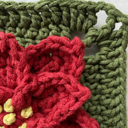 Poinsettia Granny Square