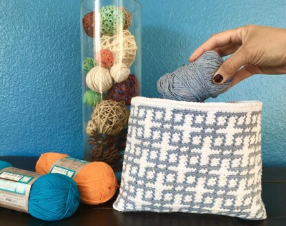 Lattice Tapestry Pouch