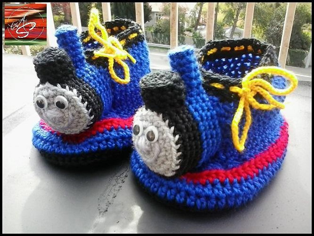 Thomas store tank slippers