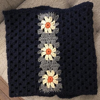 Granny square flower cowl neckwarmer