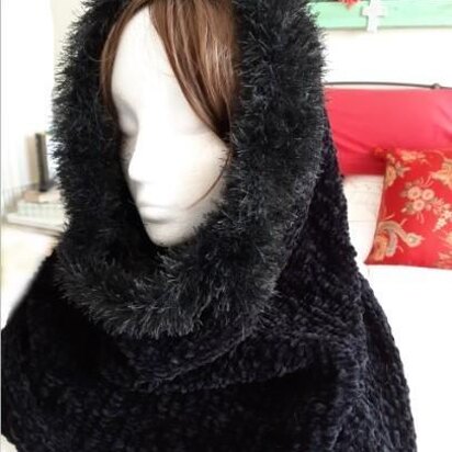 Trio Faux Fur - Cowl Hood Capelet