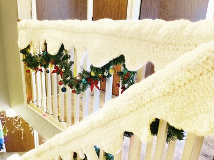Snow Cascade banister cover – crochet snowy staircase decoration