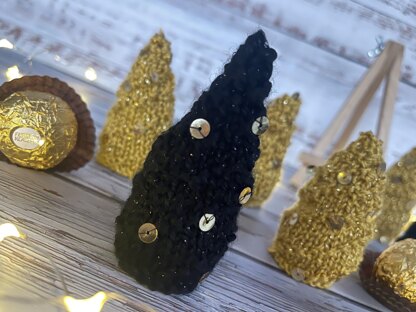 Christmas Tree Ferrero Rocher Covers Traitors Knitting Pattern