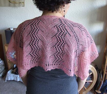 Waves in the Square Shawl