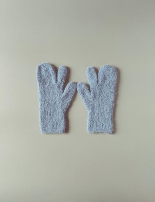 GeraGera Tabi Mittens