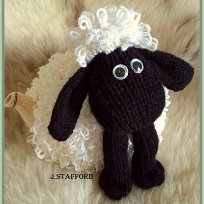 Loopy sheep tea cosy