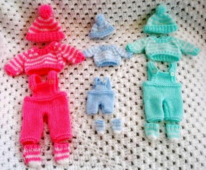 Berenguer Dolls knitting pattern, 5-8" Dungarees, Jumper, Hat and Boots