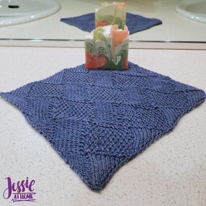 Seed Stitch Entrelac Washcloth