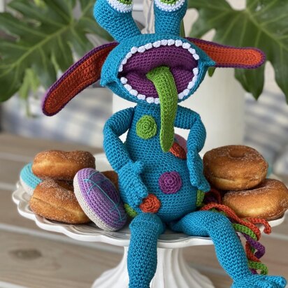 Dallas the Donut Monster Amigurumi