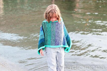 Ice Queen Poncho Knitting pattern by Elena Nodel | LoveCrafts