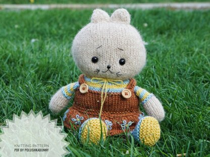 Cute knit Kitty