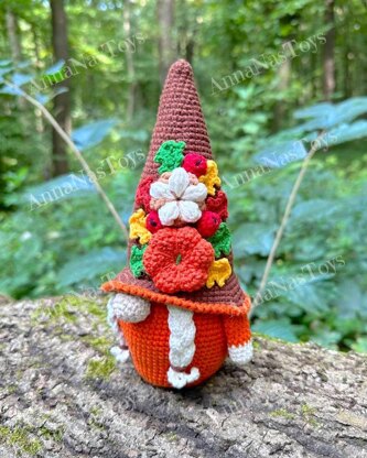 Autumn gnome girl