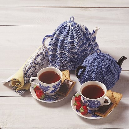 Tea Cosy in Bernat Handicrafter Cotton Solids