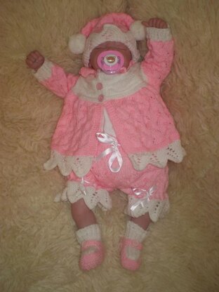 Reborn / 0-3 Months Baby Matinee / Pram Set #4