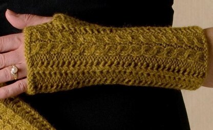 Lace Fingerless Gloves