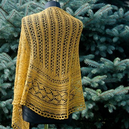 Golden TripleLeaf Shawl