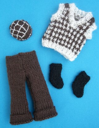 HMC46 Pullover and trousers for dolls house