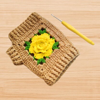 Crochet Flower Fingerless Gloves Pattern – PDF + Video Tutorial