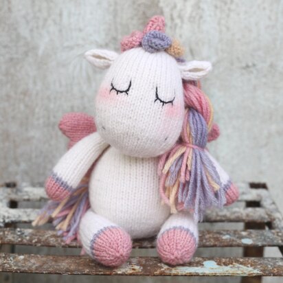 Unicorn knitting pattern - colorful unicorn Pastelle