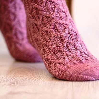 Twist and Check - knitting pattern