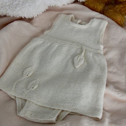 Fingering Weight 4 Ply Leaf Romper - knitting pattern
