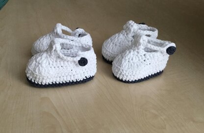 Baby Bootie & Hat Set N 261