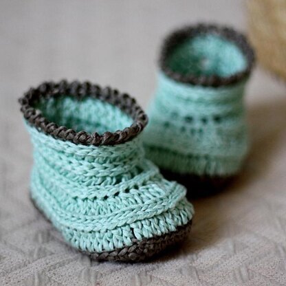 Knit-look Baby Boots