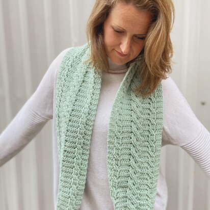 Neo Mint Cable Scarf