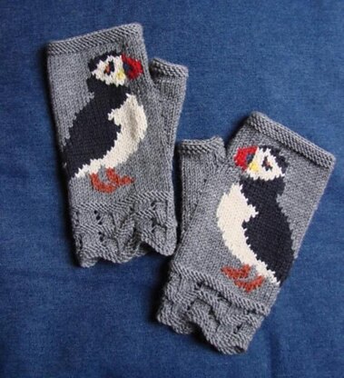 Puffin fingerless mitts